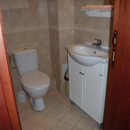 Guest Rooms, Studio 